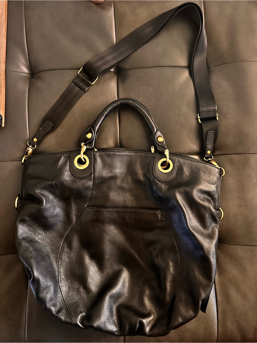 Kenar - Black pebbled Leather oversized Tote with Adjustable Strap - Y2K